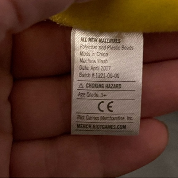 Retired 2017 League of Lends plush - Picture 2 of 7